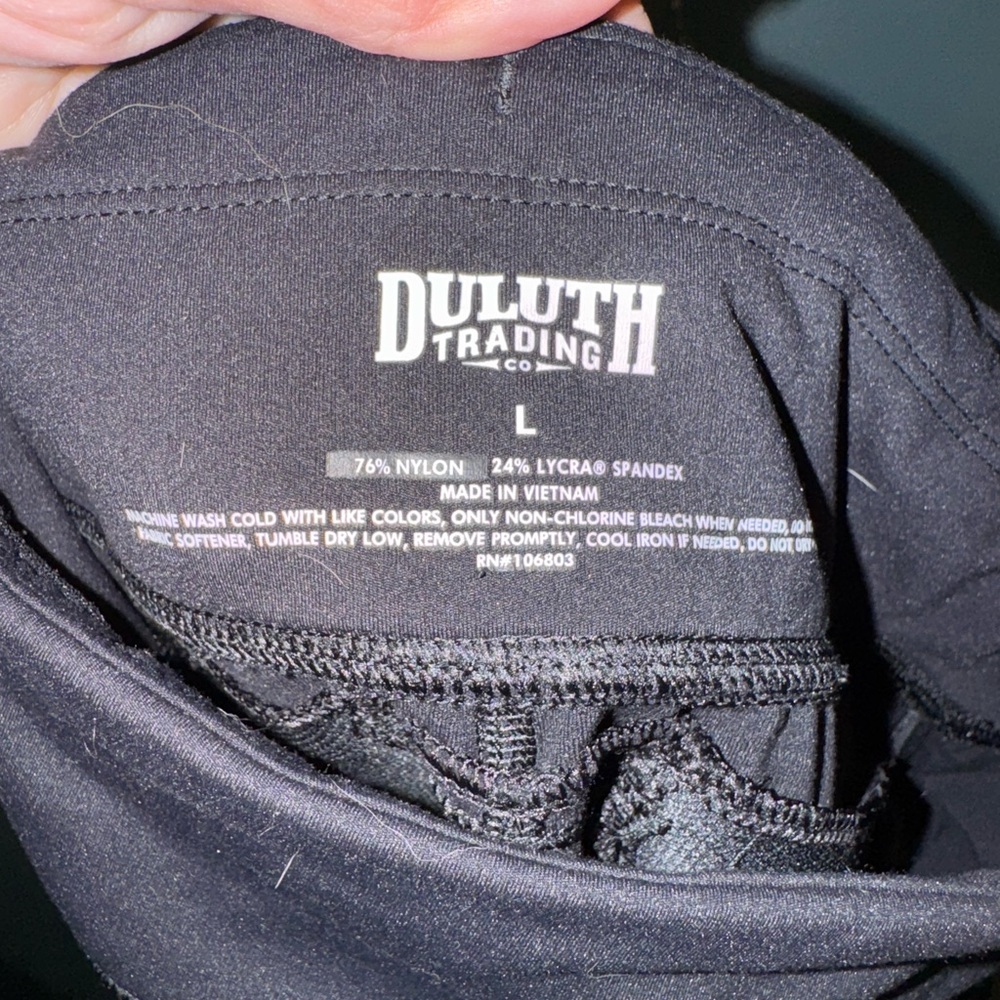 Duluth Trading Co Black Capri Leggings - Picture 2 of 2
